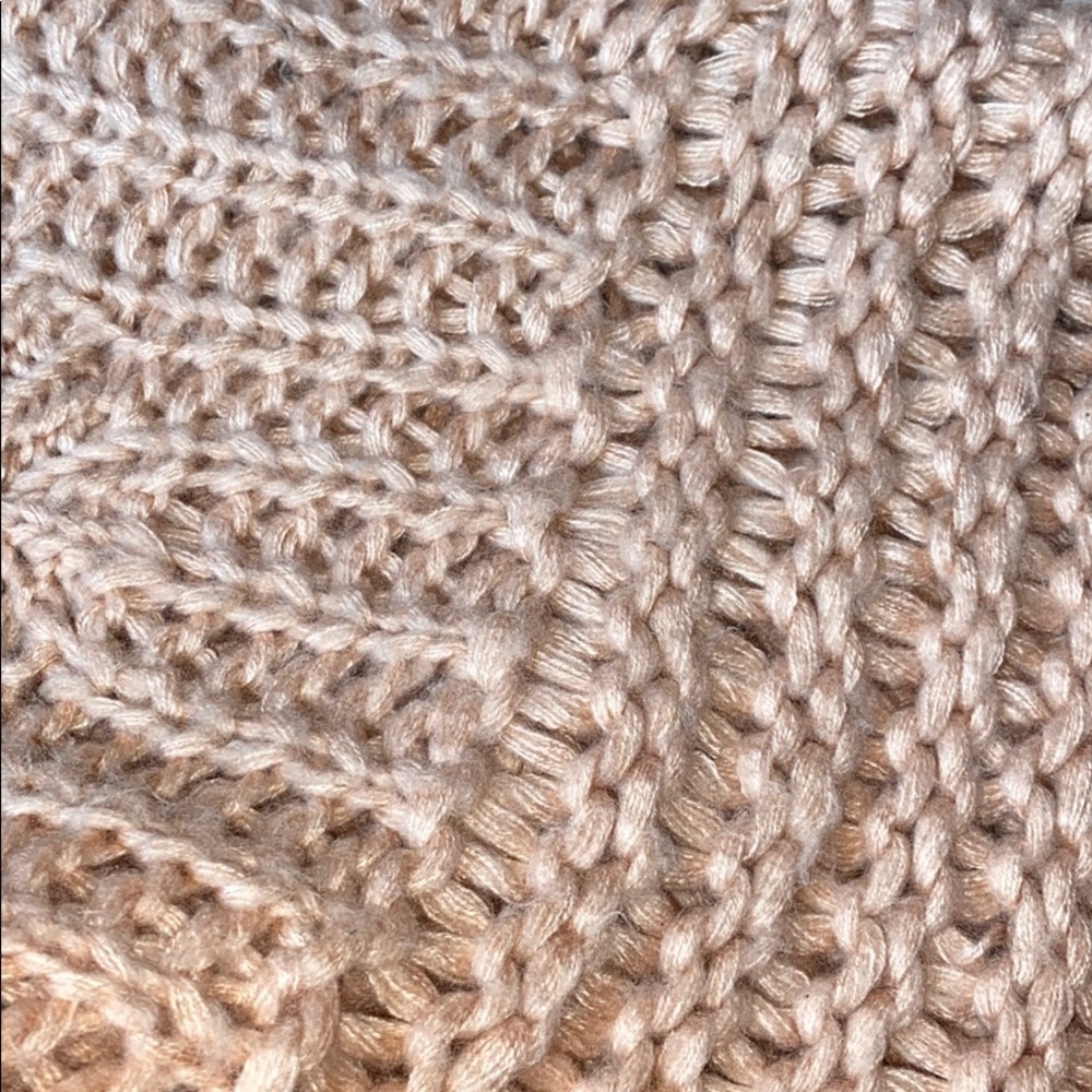Sweater - Picture 4 of 4